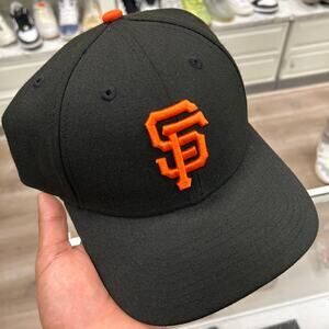 San Francisco Giants SF Logo Black Orange New Era Strap Back Hat OSFA B10